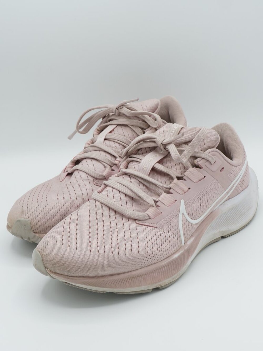 Nike Air Zoom Pegasus 38 Women's Size 7.5 Champagne Pink Running Shoes